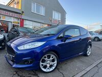 FORD FIESTA VAN