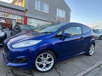 FORD FIESTA VAN