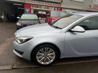 VAUXHALL INSIGNIA