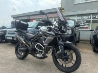 TRIUMPH TIGER 800
