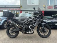 TRIUMPH TIGER 800