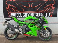 KAWASAKI Ninja 125