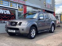 NISSAN NAVARA