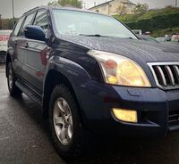 TOYOTA LAND CRUISER