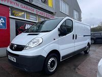 VAUXHALL VIVARO